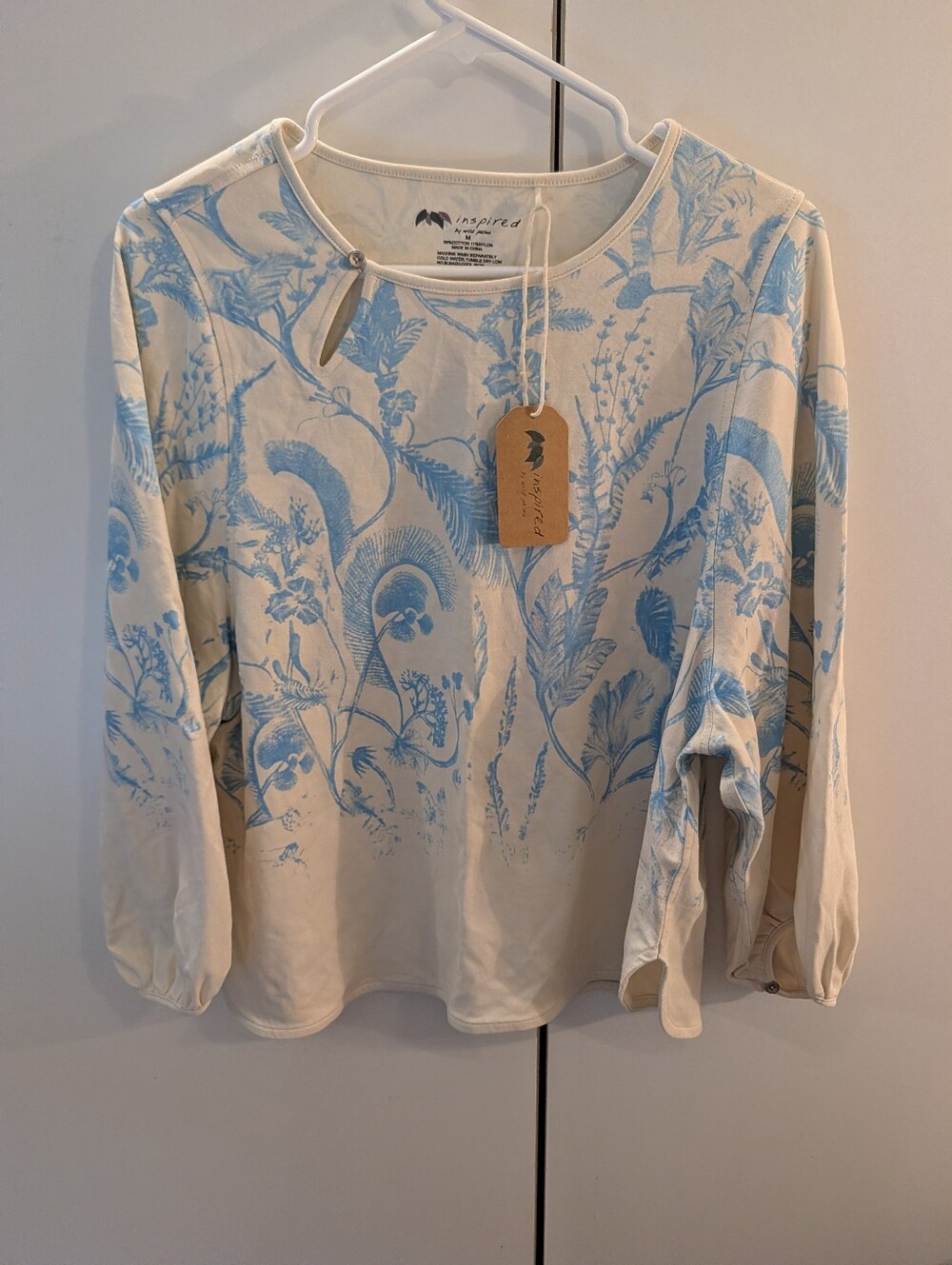 Inspired By Wild Palms M Cream Long-Sleeve Top with Blue Botanical Print NWT